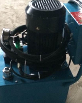 鉚接機脫模困難怎么辦？鉚接點容易撕裂怎么辦？
